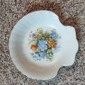 Prestige Shell Soap Dish